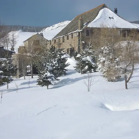 Le Francillon Nocleg ze śniadaniem 3*