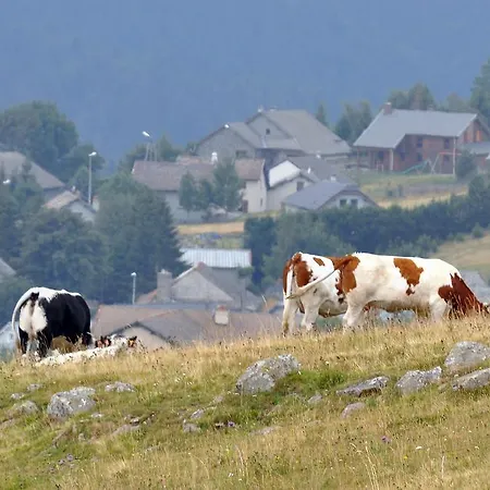 Le Francillon Nocleg ze śniadaniem