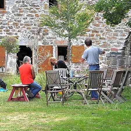 Le Francillon Alojamento de Acomodação e Pequeno-almoço Les Estables