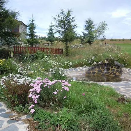 Le Francillon Bed and Breakfast Les Estables